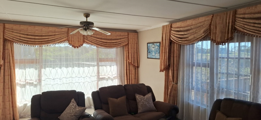 3 Bedroom Property for Sale in Amalinda Eastern Cape